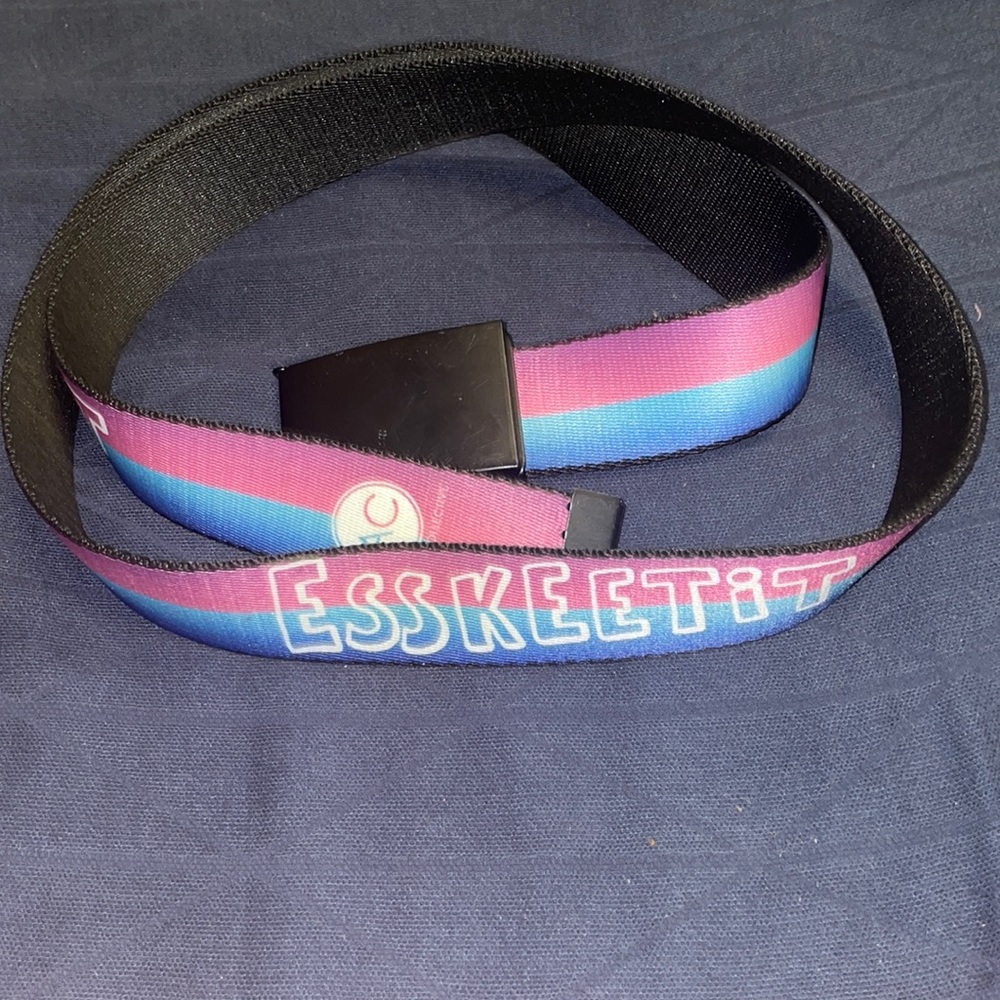 ZUMIEZ adjustable belt